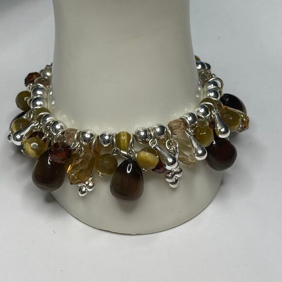 The Unbranded Brand Jewelry - beaded chunky bracelet stretch style silver tone costume jewelry natural